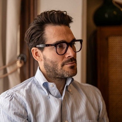 Men's Reading Glasses: A Guide to Styles and Strengths