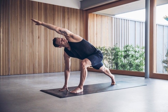 Why Yoga should be Added to a Guy's Lifestyle