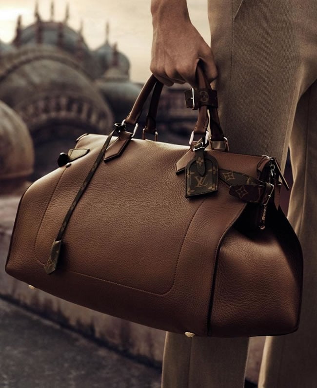 6 Types of Must-Have Weekend Bags