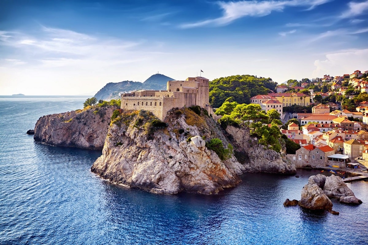 Exploring Croatia: Can't-Miss Attractions and Landscapes