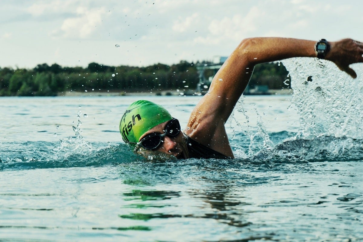 Swimming Strokes to Strengthen Your Back and Reduce Pain