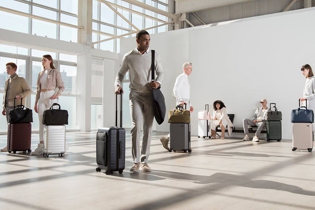 Men’s Style Guide to Dressing for the Airport Runway