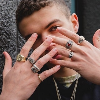 The Unstoppable Rise of Men’s Jewellery